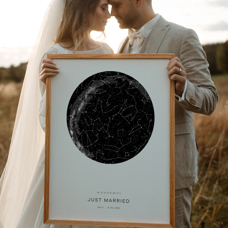 Personalisierte Sternenkarte zur Hochzeit – individuelles Poster mit Holzrahmen als stilvolles Geschenk für Paare und elegante Wanddekoration